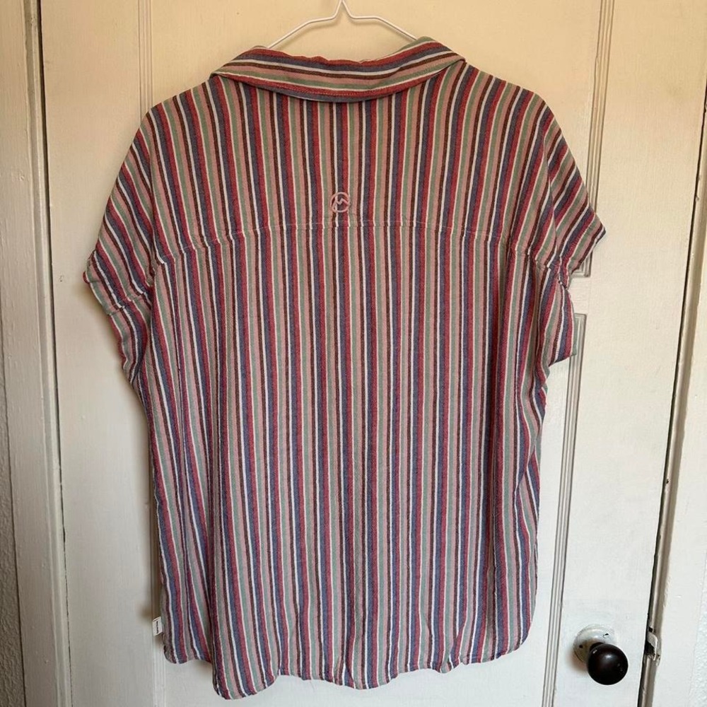 Casual striped‎ button down from Magellan Outdoors - Picture 3 of 3